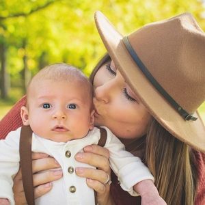 Meet your Posher, Samantha